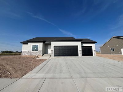 2074 Bellagio Drive, House other with 6 bedrooms, 3 bathrooms and 3 parking in Ammon ID | Image 2