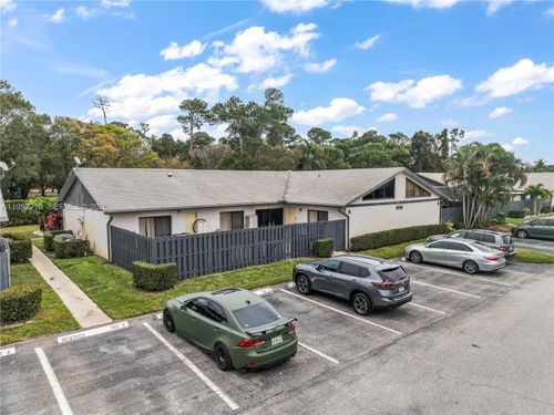apt-b-1050 Summit Trail Cir, West Palm Beach, FL, 33415-4845 | Card Image