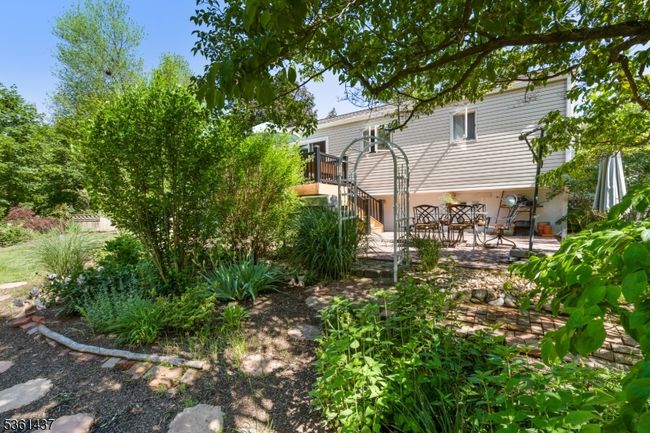 5 Meade Ct, House other with 4 bedrooms, 2 bathrooms and null parking in Piscataway NJ | Image 24