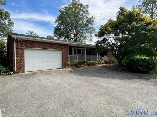 3511 New Kent Hwy, Quinton, VA, 23141-2224 | Card Image