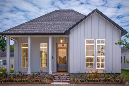 7517 Mcmahon Dr, Baton Rouge, LA, 70817-5261 | Card Image