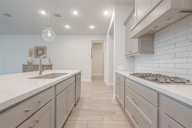 29042 Hauter Way, House other with 4 bedrooms, 4 bathrooms and 3 parking in Fulshear TX | Image 31