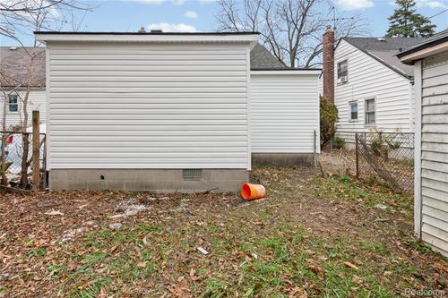 15826 Coram St, Detroit, MI, 48205-2504 | Card Image