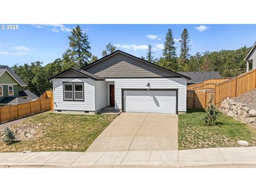 421 E 4th St, Lowell, OR, 97452-0029 | Card Image