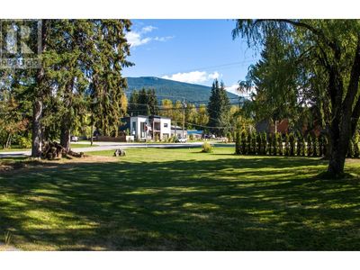 1550 Nixon Rd, Home with 0 bedrooms, 0 bathrooms and null parking in Revelstoke BC | Image 3