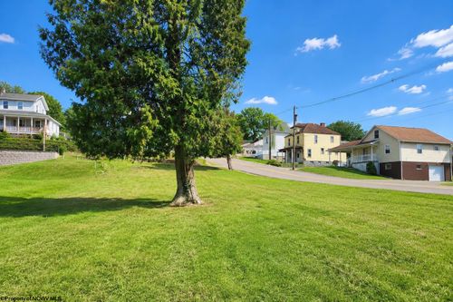 609 7th Street, Fairmont, WV, 26554 | Card Image