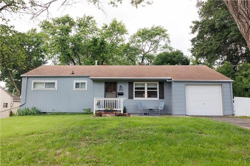 8614 Bristol Ave, Kansas City, MO, 64138-2838 | Card Image