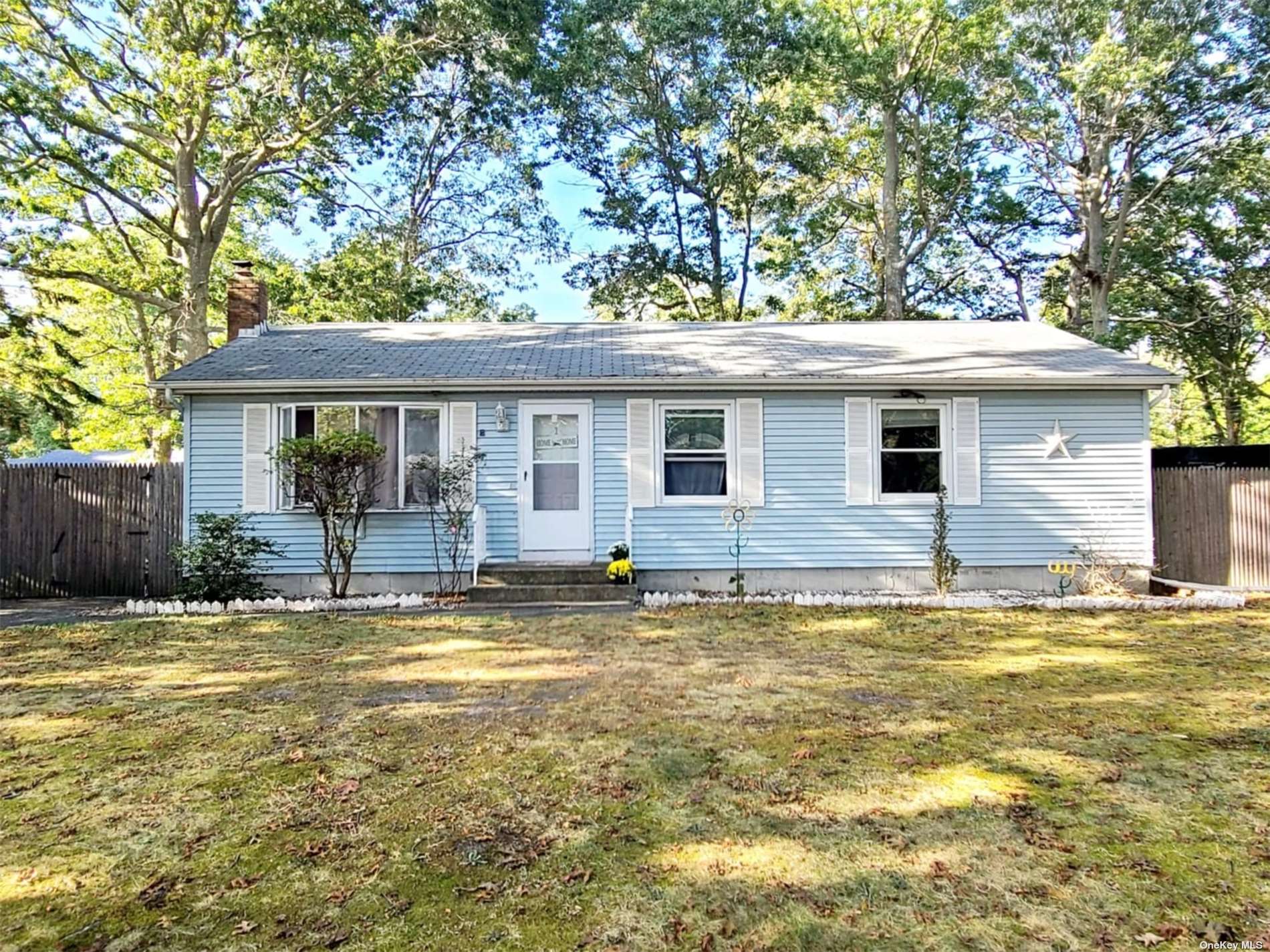 Edwards Rd, Mastic Beach, NY 11951