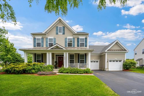 3645 Thornhill Dr, Elgin, IL, 60124-8086 | Card Image