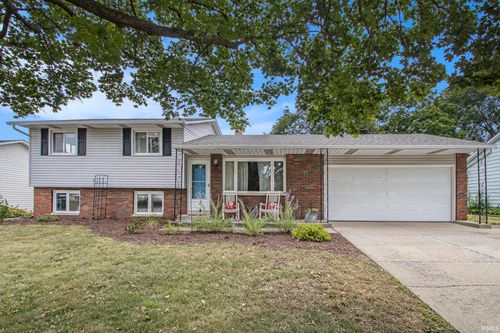 1116 Bennington Dr, Mishawaka, IN, 46544-6210 | Card Image
