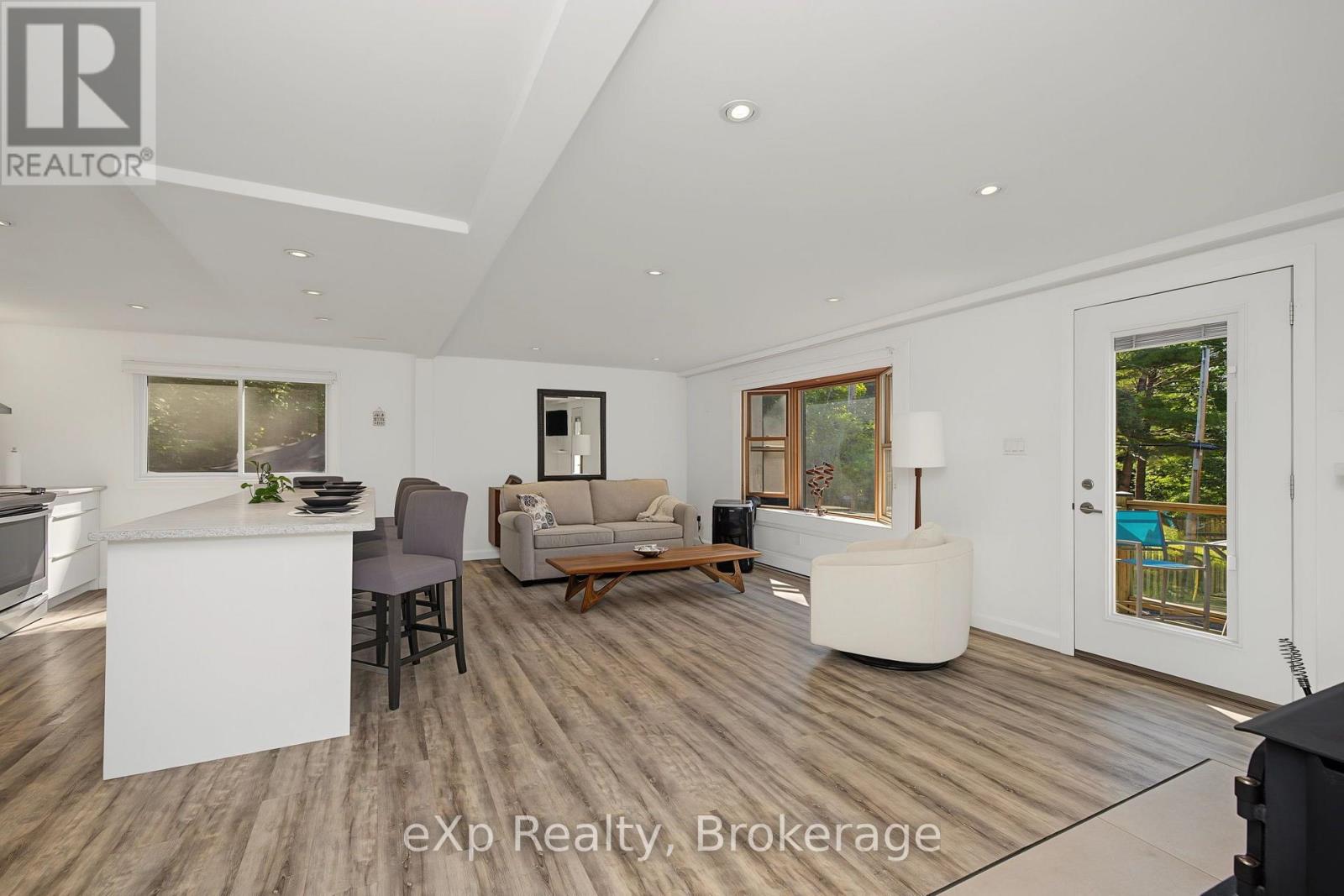 Residential in Carling 4