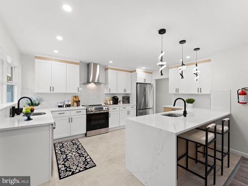 443 Valley Run Dr, CHERRY HILL, NJ, 08002-2440 | Card Image