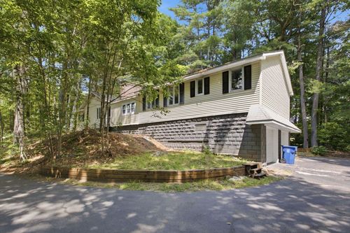 37 Hall Rd, Londonderry, NH, 03053-2330 | Card Image