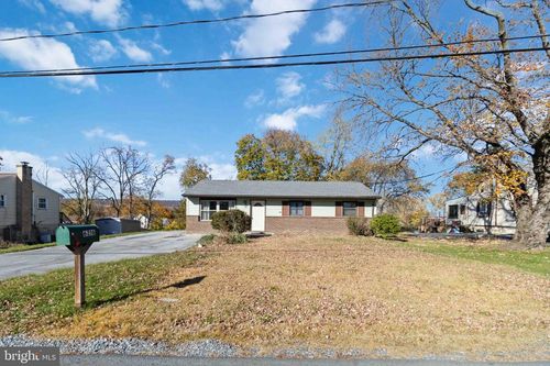 6216 Blue Grass Ave, HARRISBURG, PA, 17112-2330 | Card Image