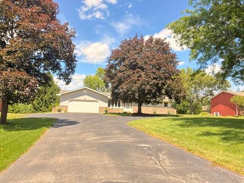 6952 Blackberry Ct, DeMotte, IN, 46310-8703 | Card Image