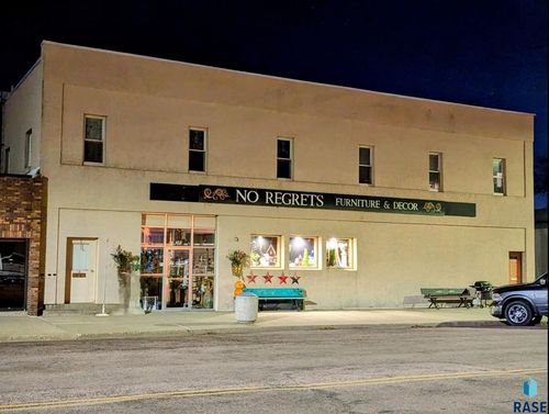 103 W Main St Street, Beresford, SD, 57004 | Card Image