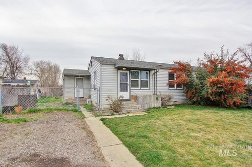 3885 W Pershing Dr, Boise, ID, 83705-2964 | Card Image