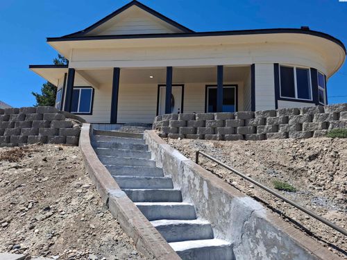 805 Crescent Ave, Sunnyside, WA, 98944-1903 | Card Image