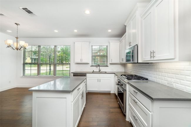 7301 Chief Spotted Tail Dr, Townhouse with 3 bedrooms, 3 bathrooms and null parking in Mckinney TX | Image 5