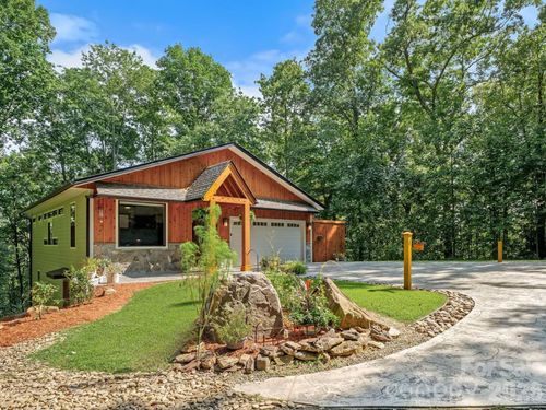 506 Silent Forest Dr, Canton, NC, 28716-6619 | Card Image