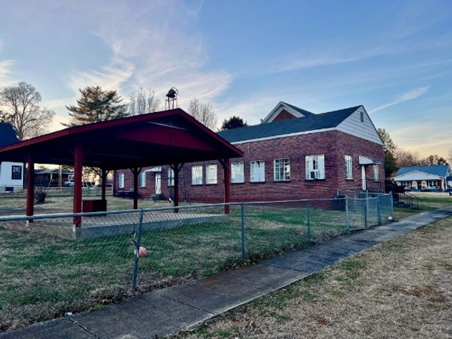 501 W Broad St, House other with 0 bedrooms, 2 bathrooms and null parking in Decherd TN | Image 11