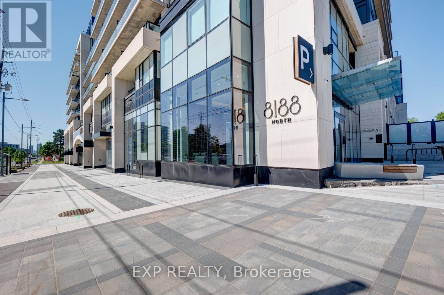 Residential in Vaughan (Uplands) 3