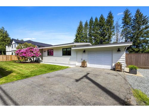 24633 56 Ave, Langley, BC, V2Z1B9 | Card Image