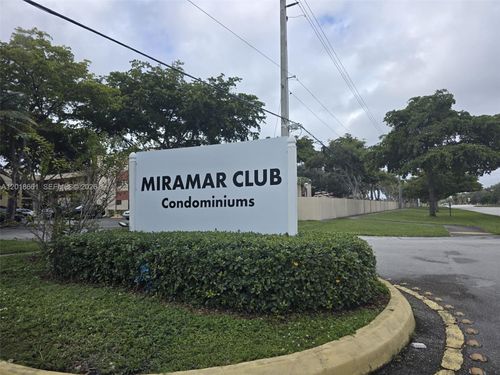 113-3396 Foxcroft Rd, Miramar, FL, 33025-4106 | Card Image