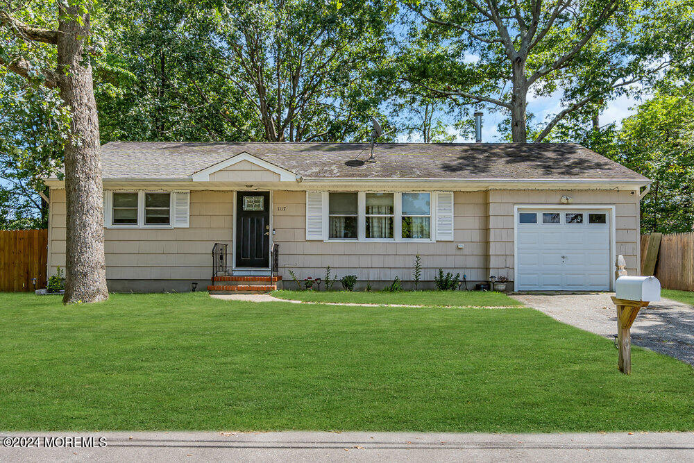 Ship Ave, Beachwood, NJ 08722
