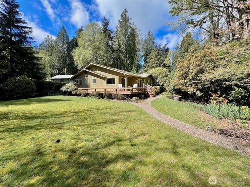 15670 Euclid Ave Ne, Bainbridge Island, WA, 98110-1146 | Card Image