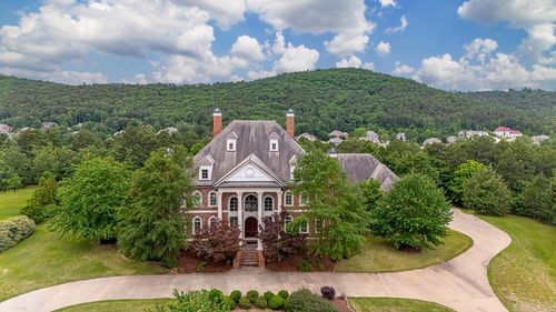 10 Valley Crest Ct, Little Rock, AR, 72223-4641 | Card Image