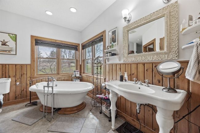 1321 Hickory Hollow Rd Ne, House other with 4 bedrooms, 3 bathrooms and null parking in Solon IA | Image 19