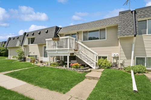 3950 Upper 75th St E, Inver Grove Heights, MN, 55076-3146 | Card Image