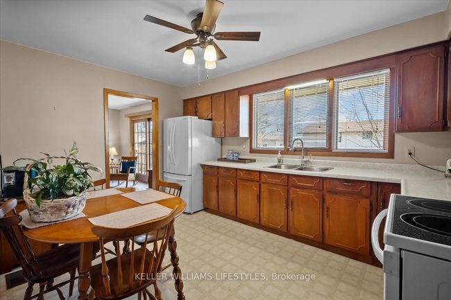20 Park Lane, House other with 3 bedrooms, 2 bathrooms and 4 parking in Forest ON | Image 13