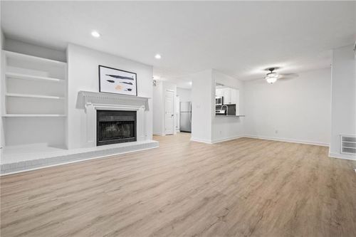 102 River Run Dr, Atlanta, GA, 30350-2033 | Card Image