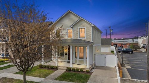 1109 Bennaville Ave, Birmingham, MI, 48009-1781 | Card Image