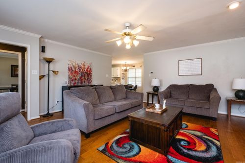 12601 Misty Creek Dr, Little Rock, AR, 72211-5461 | Card Image