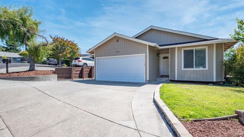 8190 Woodland Hills Drive, Cotati, CA, 94931 | Card Image