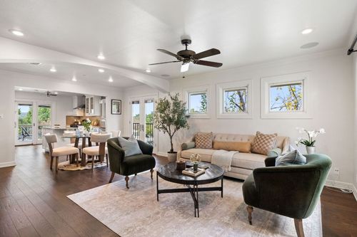 3200 Maywood Ave, Austin, TX, 78703-1135 | Card Image