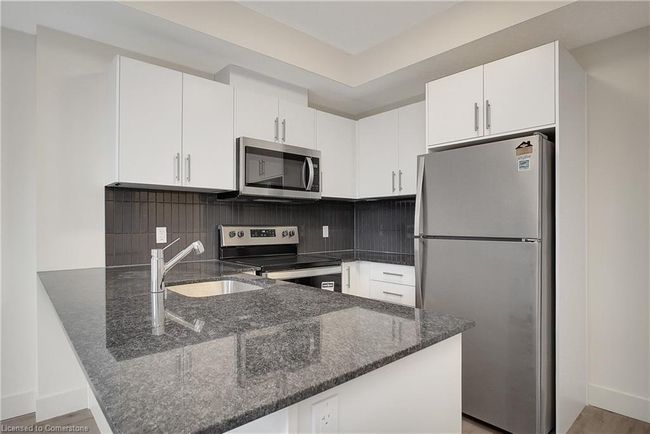 210 - 103 Roger St, House attached with 1 bedrooms, 1 bathrooms and 1 parking in Waterloo ON | Image 14