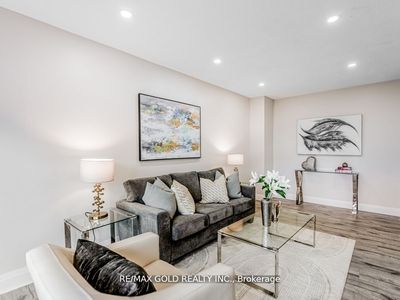 60 - 2605 Woodchester Dr, Condo with 3 bedrooms, 4 bathrooms and 1 parking in Mississauga ON | Image 1