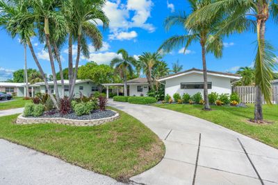 2751 Ne 53 Rd St, House other with 3 bedrooms, 2 bathrooms and null parking in Lighthouse Point FL | Image 3