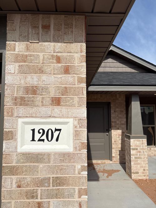 1207 Cottonwood Ave, Wolfforth, TX, 79382-2191 | Card Image