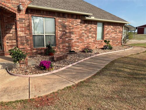 104278 S Homestead Dr, Mcloud, OK, 74851-9667 | Card Image