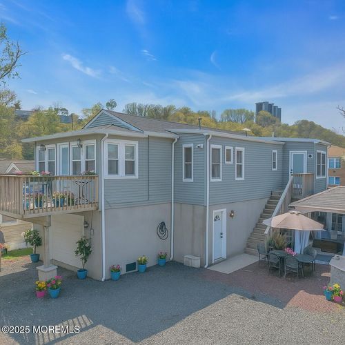 19 Gravelly Point Rd, Highlands, NJ, 07732-1416 | Card Image