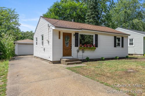 3755 Raven Ave Sw, Wyoming, MI, 49509-3833 | Card Image