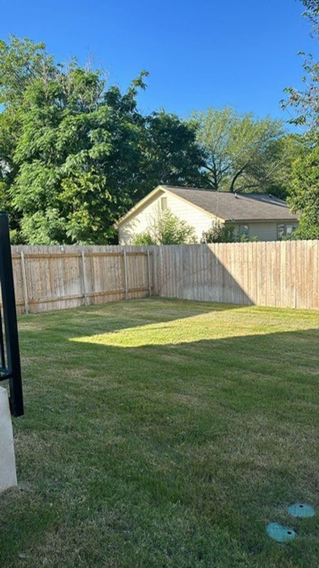 45 Trinity Cir, House other with 3 bedrooms, 3 bathrooms and null parking in Lockhart TX | Image 27