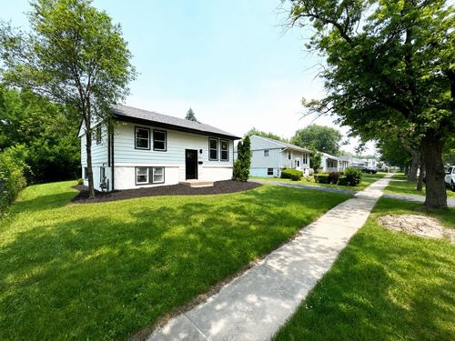 2843 224th St, Sauk Village, IL, 60411-5801 | Card Image