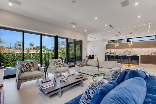 8826 Froude Ave, Surfside, FL, 33154-3322 | Card Image