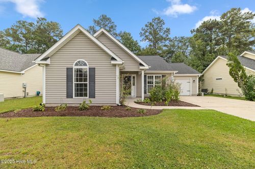 738 Oak Branches Close, Belville, NC, 28451-9567 | Card Image